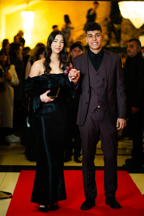 FOTOGALERIJA Zavirite na maturalni ples Industrijsko-obrtničke škole Šibenik (1)