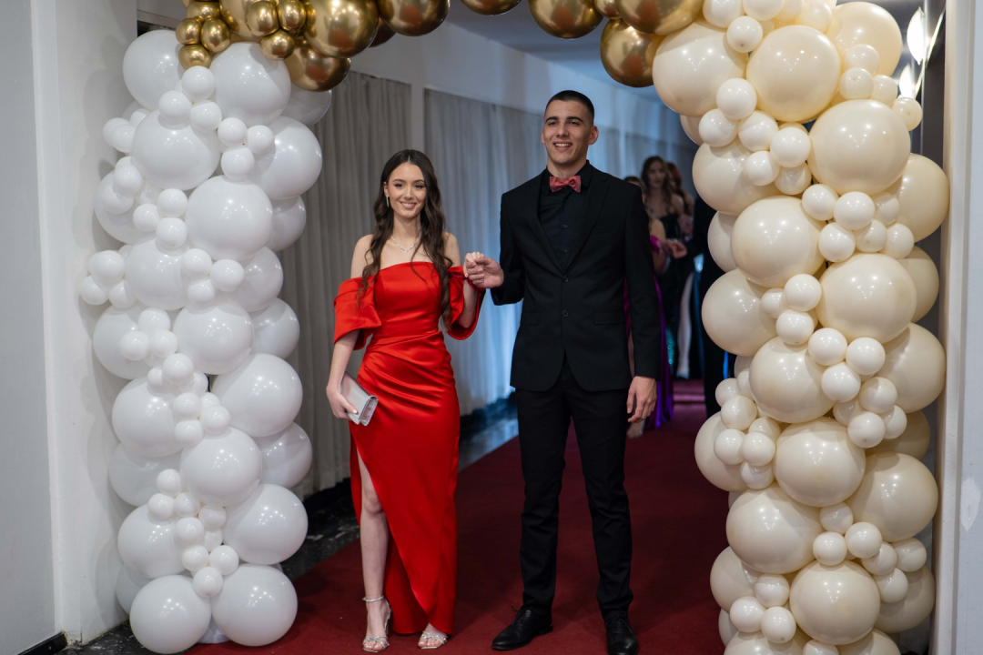 Zavirite na maturalni ples šibenske Medicinske škole (1)