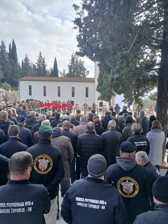 U Banjevcima otkriven spomenik junaku Domovinskog rata Borislavu Bakoviću