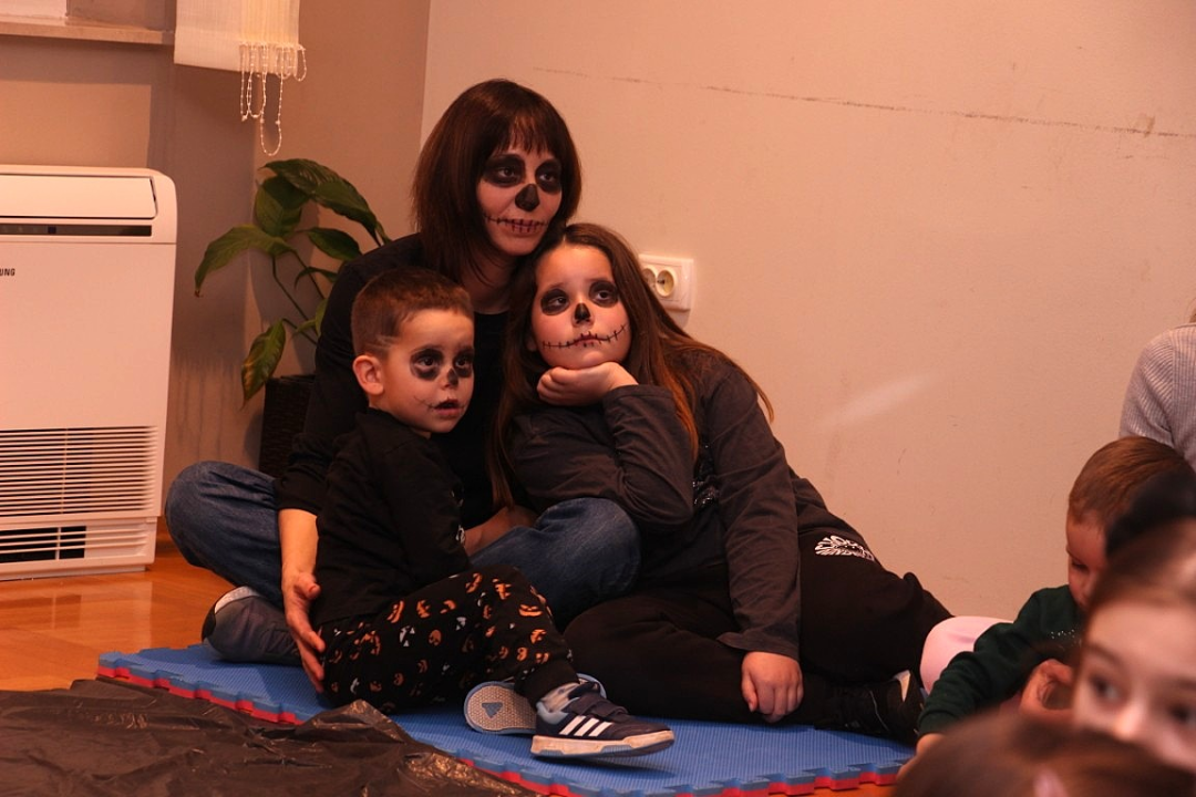 U vodičkoj knjižnici održana radionica izrade maski i pričaonica