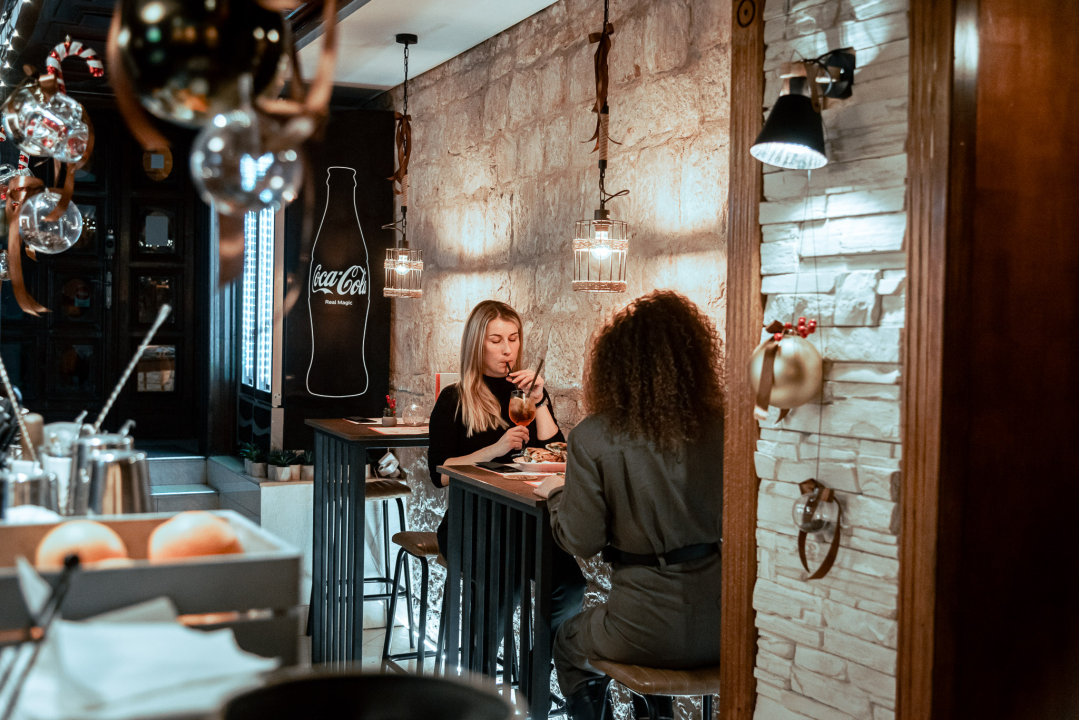 FOTO Proslavite Dan žena s omiljenim društvom u pizzeriji Fratelli!