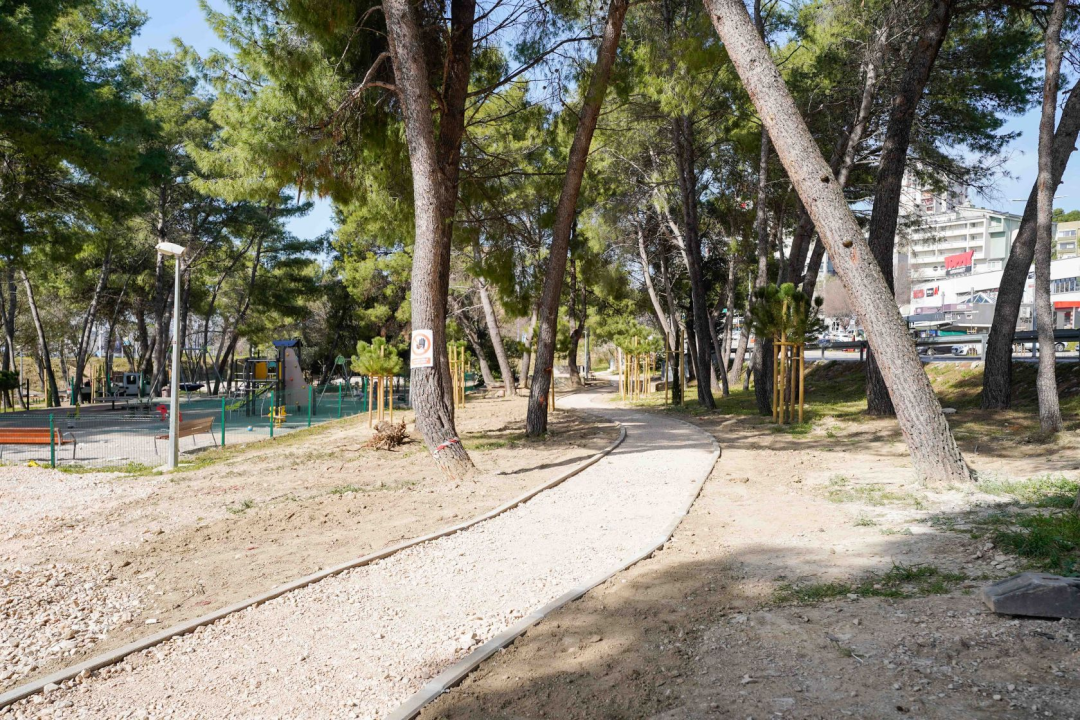 Trim staza u Rasadniku skoro pa gotova: Počela završna faza radova