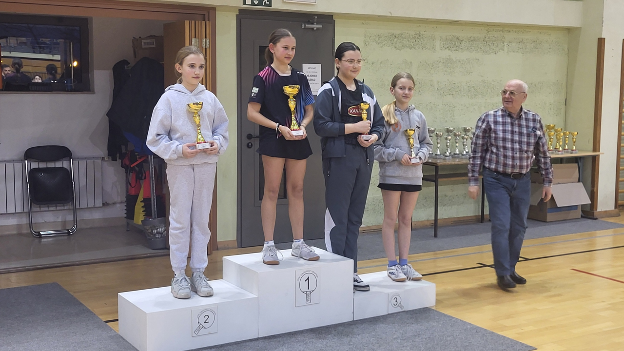 FOTO: Stolnotenisačice Šibenika nastupile u Krapini, Vilmi Despot bronca