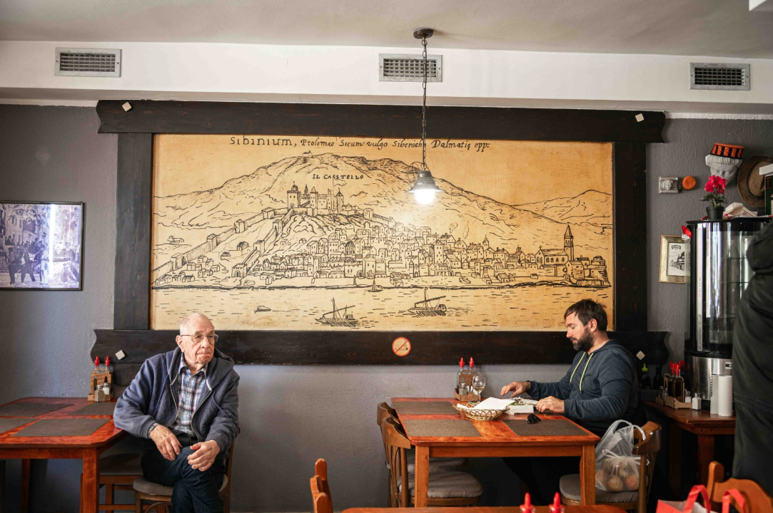 FOTO Uživajte u domaćoj spizi na novoj terasi Buffeta Šimun!