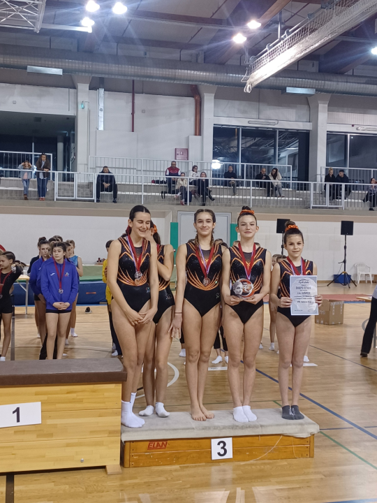 FOTO: Gimnastičari Dišpeta nastupili u Solinu, u dvije konkurencije osvojili ekipnu prvu poziciju