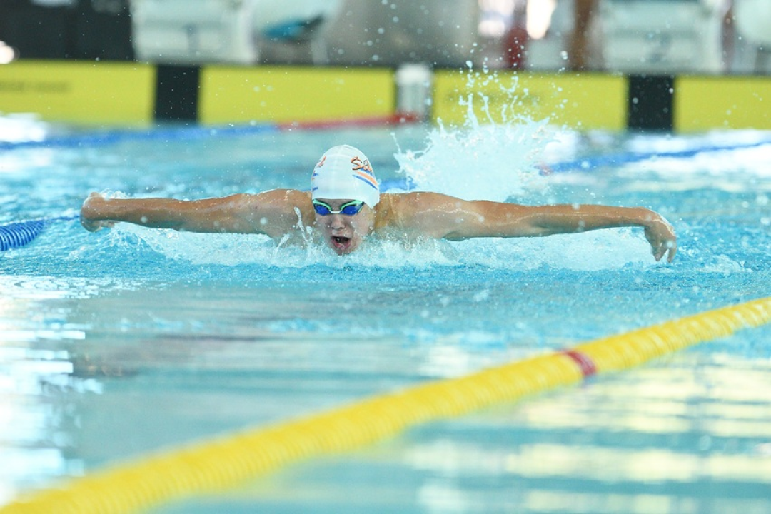FOTO: Šibenski plivači Josip Bepo i Šimun Srzić dio pobjede Hrvatske u četveroboju reprezentacija