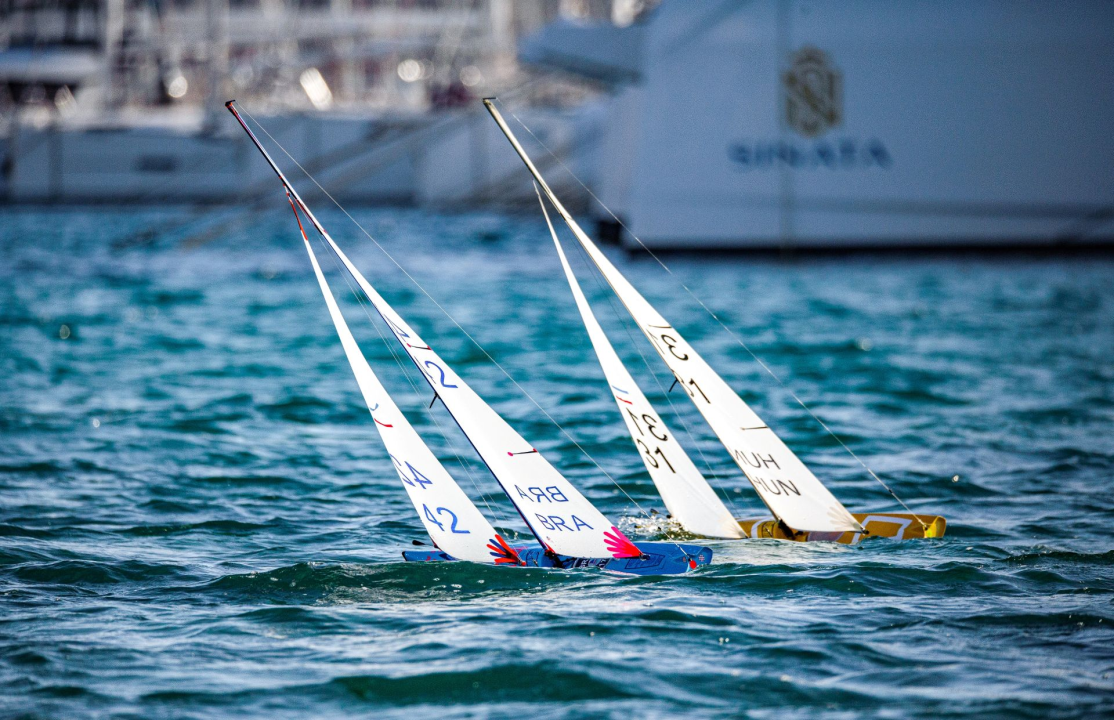 FOTO: Val domaćin rekordnog Europskog prvenstva: 100 jedrilica na startu u Rogoznici
