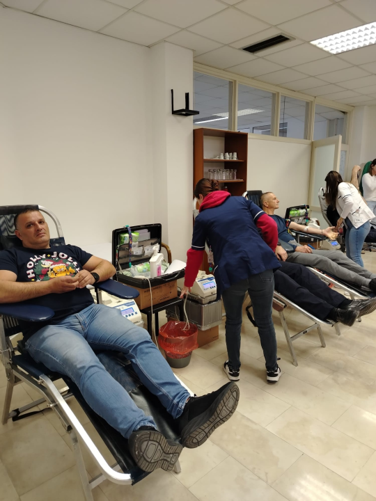 Policijski službenici ponovo pokazali humanost u današnjoj akciji darivanja krvi