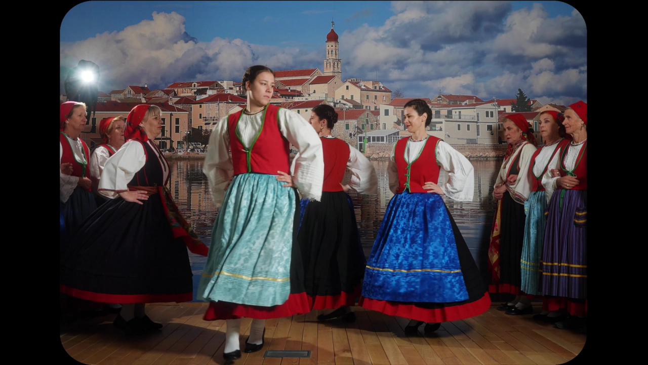 Premijera spota 'Kokošica': Teški Osjećaji u novom ruhu slave glazbenu i kulturnu baštinu