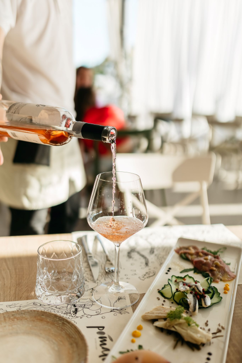 Gastro raj uz more: Bistro & Bar Pomalo ponovno otvara svoja vrata za nadolazeću sezonu