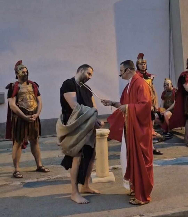 Župljani izveli snažno uprizorenje 'Muke' uoči Velikog tjedna