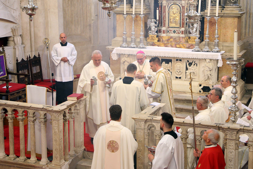 Održana misa posvete ulja u katedrali sv. Jakova