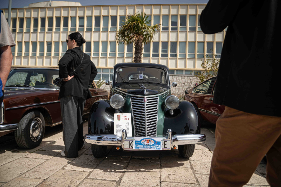 Oldtimeri u Šibeniku