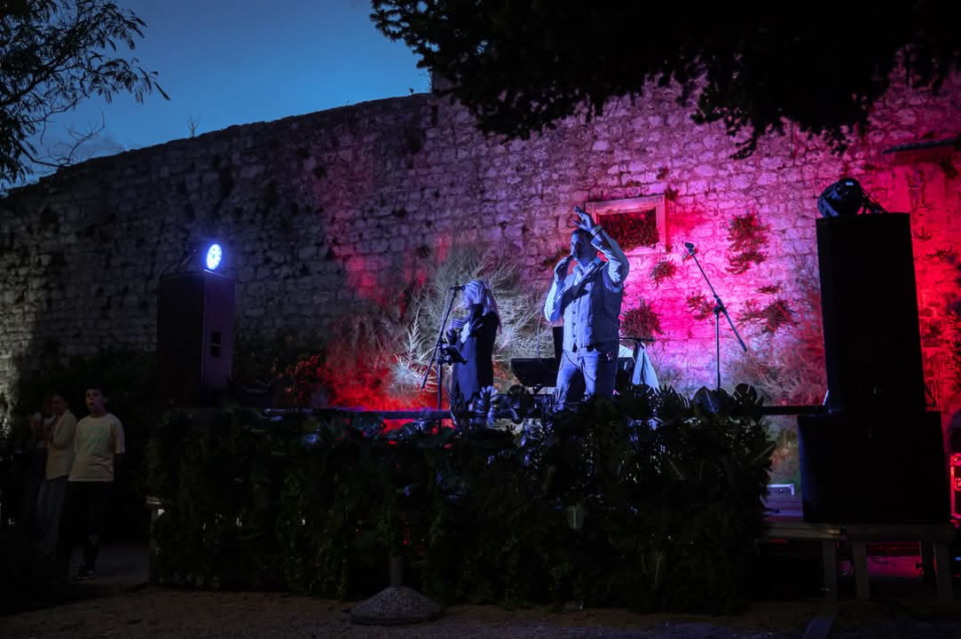 Otvoren Šibenik Spring festival: Peco rasplesao pun Perivoj Roberta Visianija