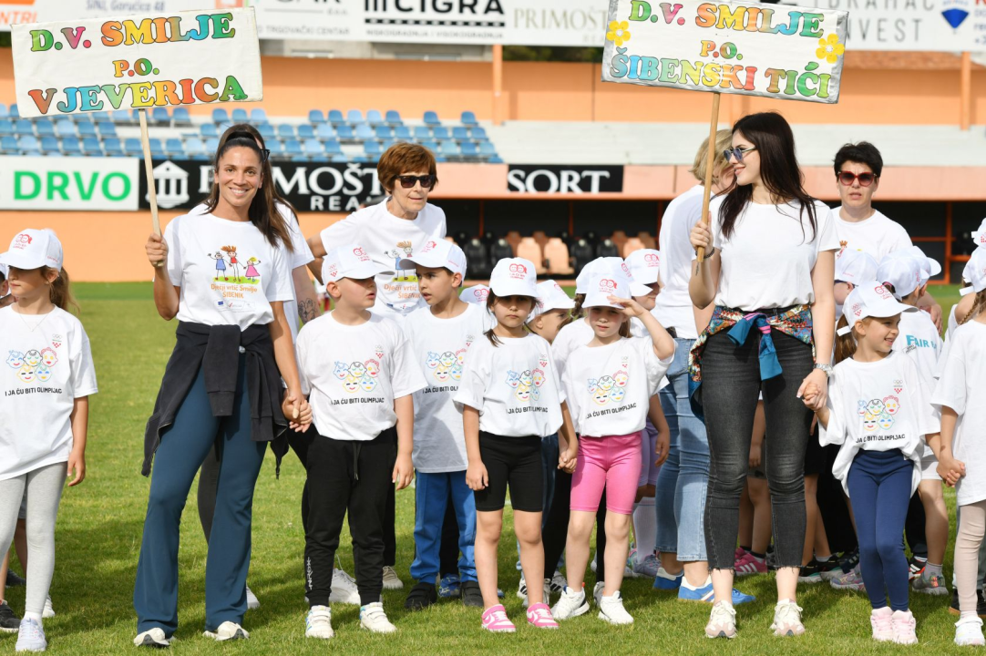 FOTO Šibenski dječji vrtići natjecali se 23. put u zabavnim sportskim disciplinama