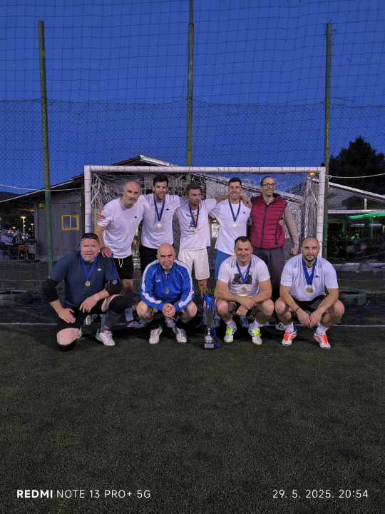 FOTO Mininogometna veteranska Liga Šibenik: Antin gušt pobjedom proslavio naslov