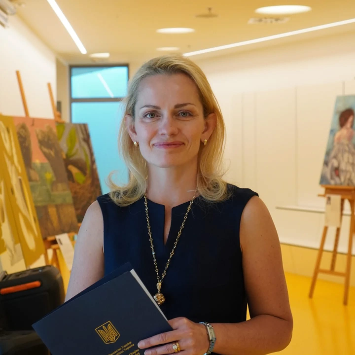 Umjetnost kao štit: Tvrđava sv. Ivana ugostila izložbu ukrajinskih umjetnika i djece