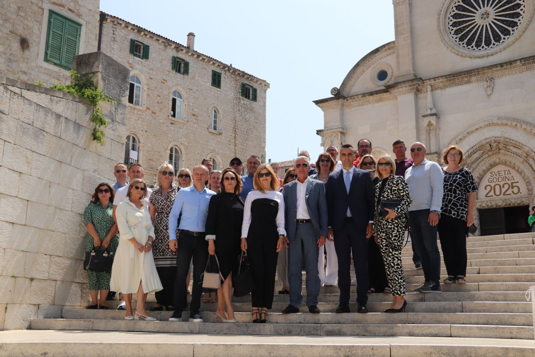 Hrvatska udruga ravnatelja osnovnih škola sastala se u Šibeniku