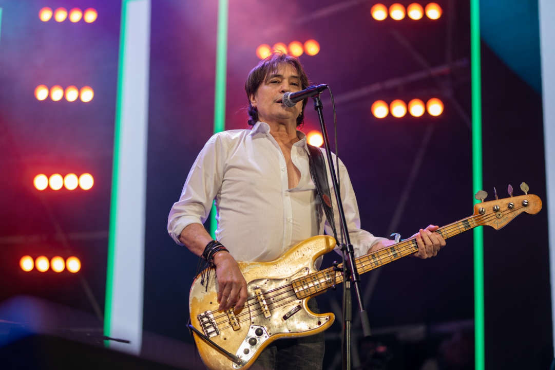 Prva večer CMC festivala u Vodicama oduševila publiku: The Frajle zagrijale atmosferu, Mladen Grdović izazvao delirij na rivi