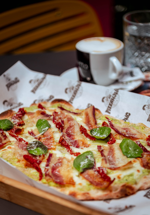 Pizzaholic i Pulse Arena: Uživajte u gastro novitetima i zabavi za sve generacije  