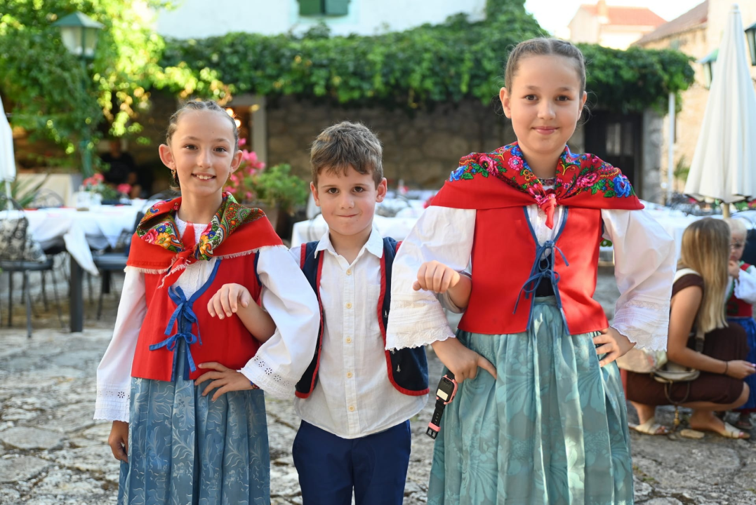 Murterski pir i ove godine oduševio mještane i goste