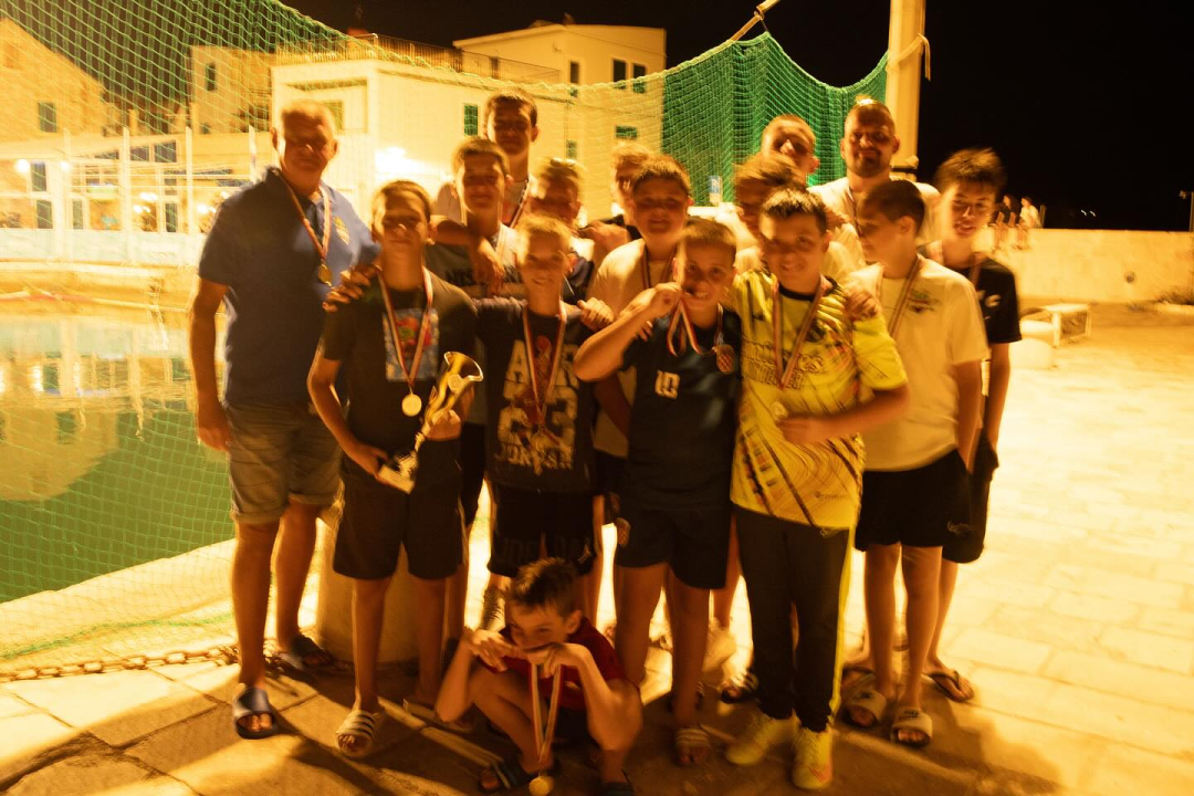 FOTO VK Brodograditelj organizirao u Betini prvi memorijal za djecu u čast svog voljenog golmana