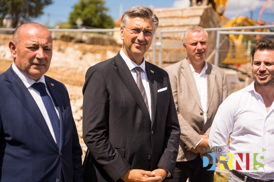 Andrej Planković u Drnišu obišao gradilište Centra za starije osobe