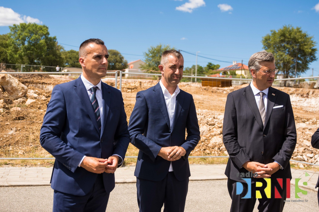 Andrej Planković u Drnišu obišao gradilište Centra za starije osobe