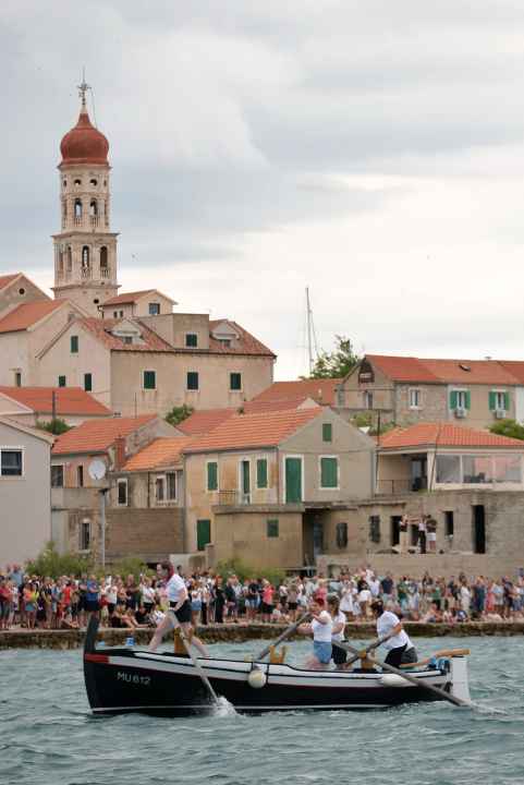 Održana ženska veslačka regata u Betini: Pogledajte koje su ekipe bile najbolje