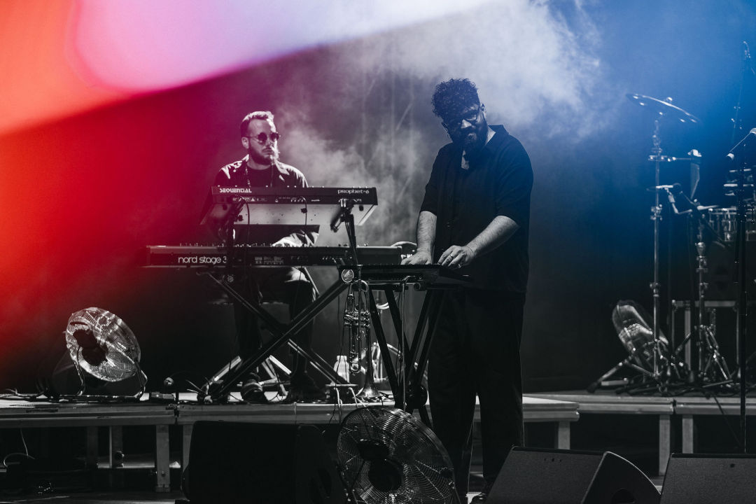 Kyoto Jazz Massive u proširenom sastavu oduševio publiku na tvrđavi sv. Mihovila  