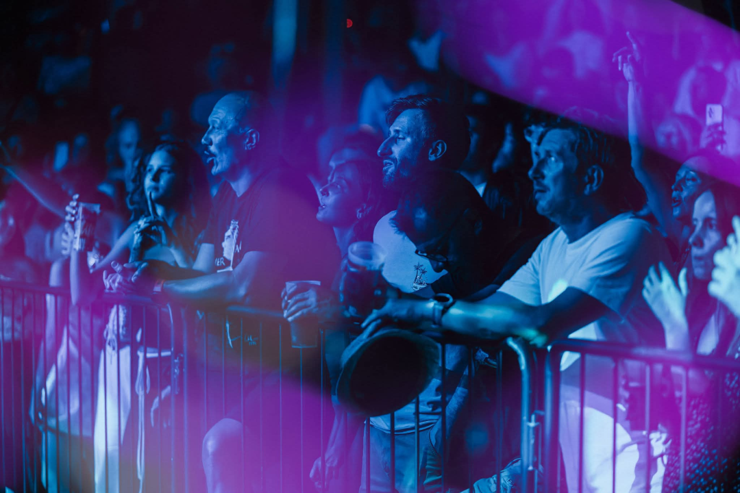 Pogledajte atmosferu: Darko Rundek & Ekipa i PipsChips&Videoclips rasplesali Tvrđavu sv. Mihovila