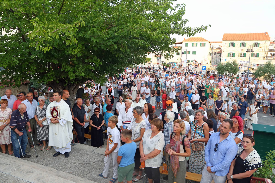 Tribunj svečano proslavio blagdan Velike Gospe