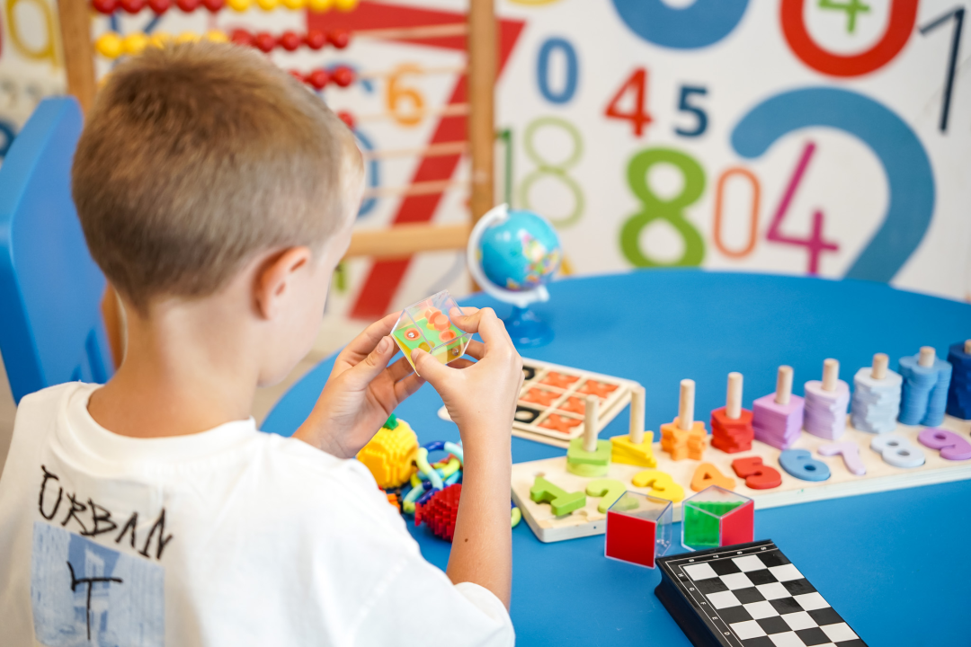 FOTO Želite da vaše dijete bude na vrijeme spremno za školu? Udarite temelje sretnog školovanja uz program Malac Sveznalac 