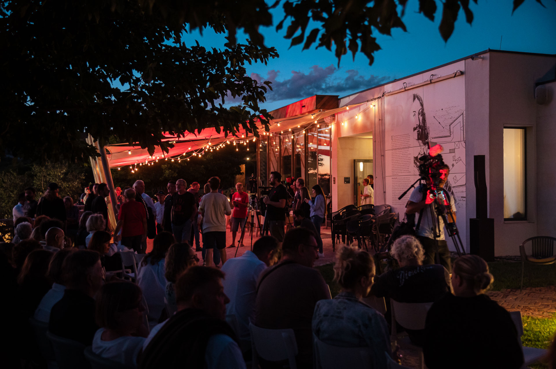 Branko Sekulić proglasio FALIŠ otvorenim: Svečano otvorenje uz predstavljanje knjige i projekciju filma