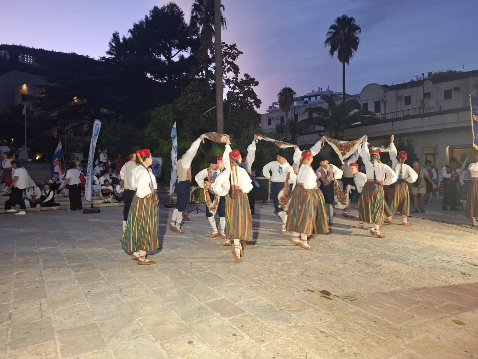 Prominski Tići oduševili na Međunarodnom festivalu u Budvi