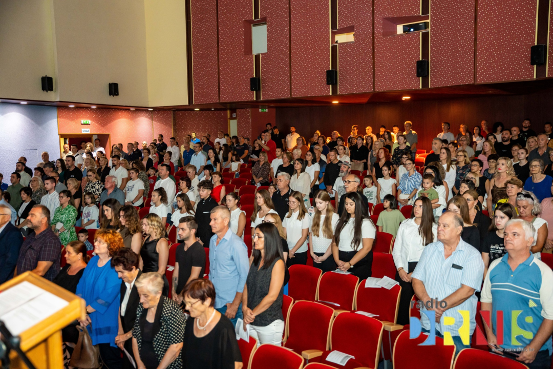 Drniški Tamburaški orkestar obilježio veliki jubilej i prvu memorijalnu večer posvećenu Milki Tomić