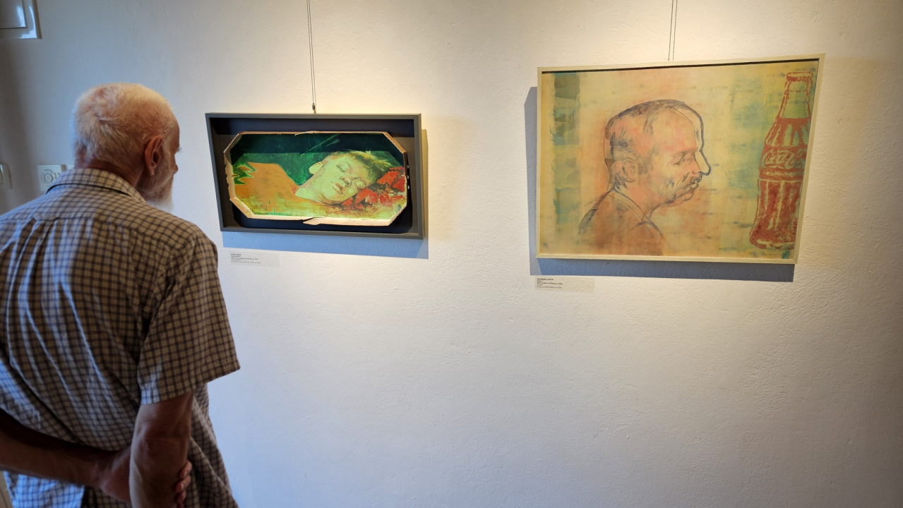 U galeriji Kninskog muzeja otvoren 2. Trijenale portreta. Dodijeljene nagrade najboljim autorima