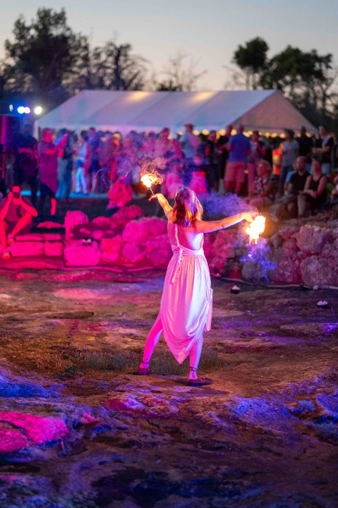 Mirisi, zvukovi i vatra antike: Vodice proslavile Bakanalije