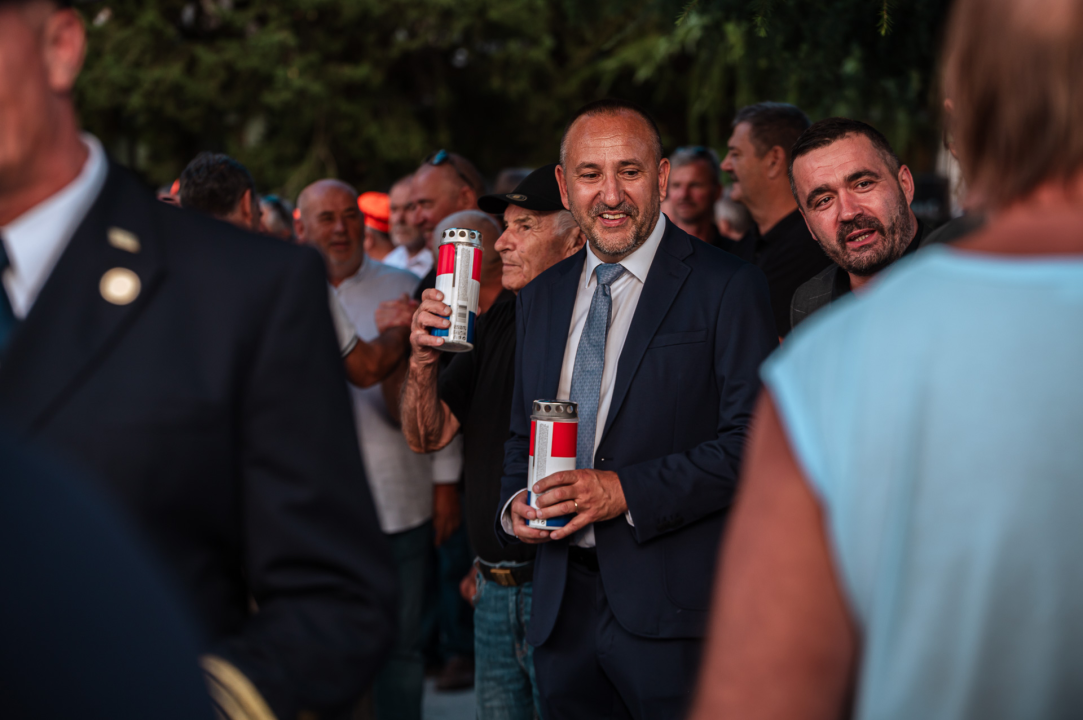 Polaganjem vijenaca, komemoracijom, mimohodom i bakljadom obilježen 34. spomendan Rujanskog rata