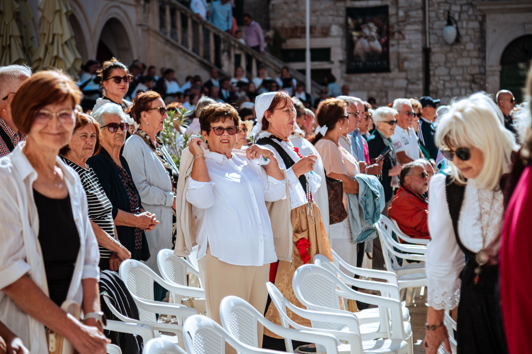 FOTO Održana svečana procesija i sveta misa u povodu blagdana sv. Mihovila