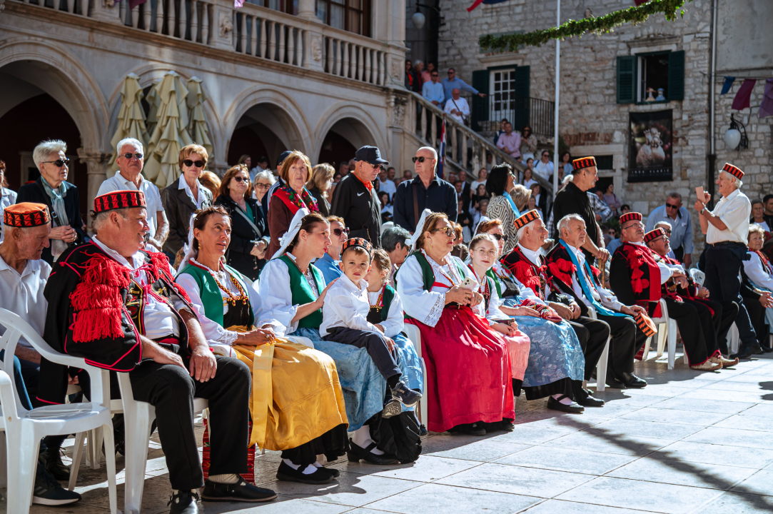 FOTO Održana svečana procesija i sveta misa u povodu blagdana sv. Mihovila