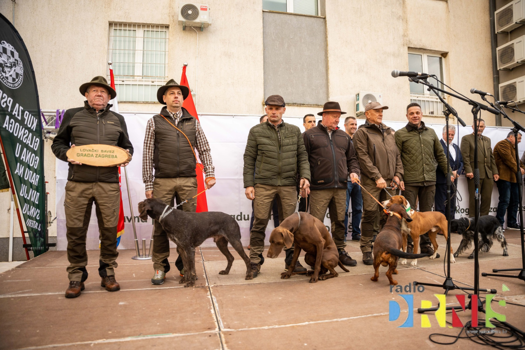 U Drnišu otvoreno Državno prvenstvo u radu lovnih pasa