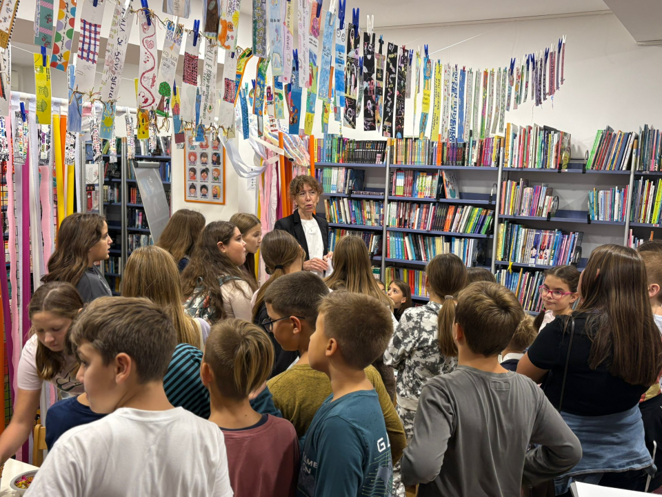 Izložba Straničnik otvorena na Dječjem odjelu šibenske knjižnice, proglašeni i pobjednici likovnog natječaja