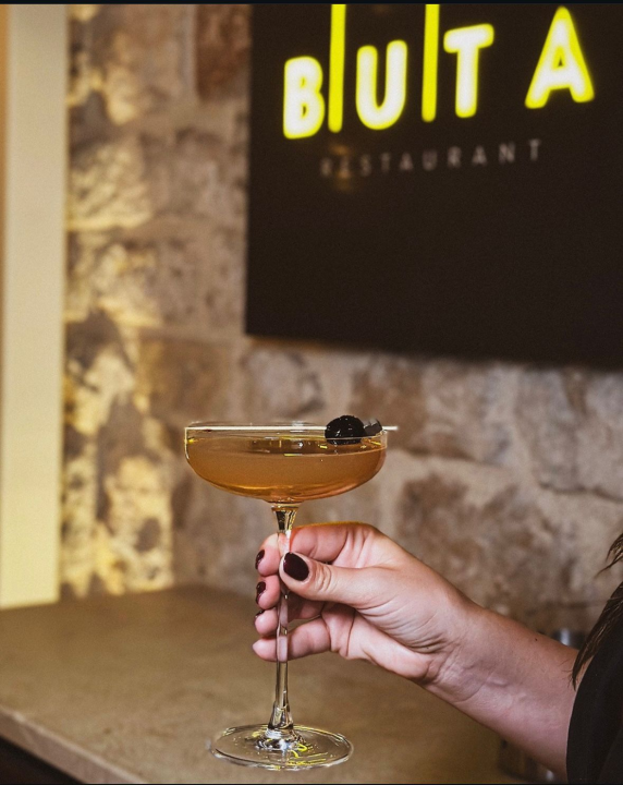 FOTO Provedite subote s omiljenim društvom uz 'Wine, mezze and painting' u Buti!