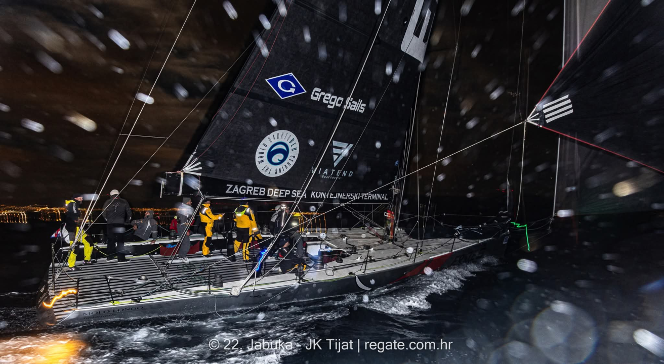 Jedriličarski spektakl u Vodicama: Zlatni olimpijac Fantela i Scorpio pokorili 22. Jabuku