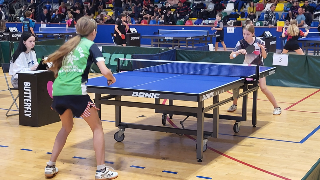 FOTO Dva treća mjesta u Varaždinu za šibenske stolnotenisačice