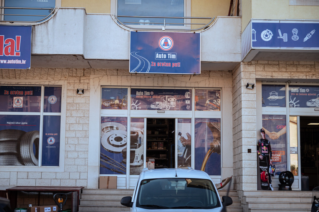 20 godina kvalitete, stručnosti i povjerenja: Najveći izbor akumulatora i guma u županiji pronaći ćete u Auto-Timu!