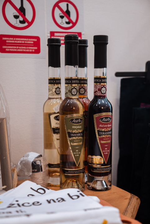 FOTO Posebni pokloni za vaše posebne ljude: Otkrijte blagdansku ponudu Kola-fjake na Dobriću