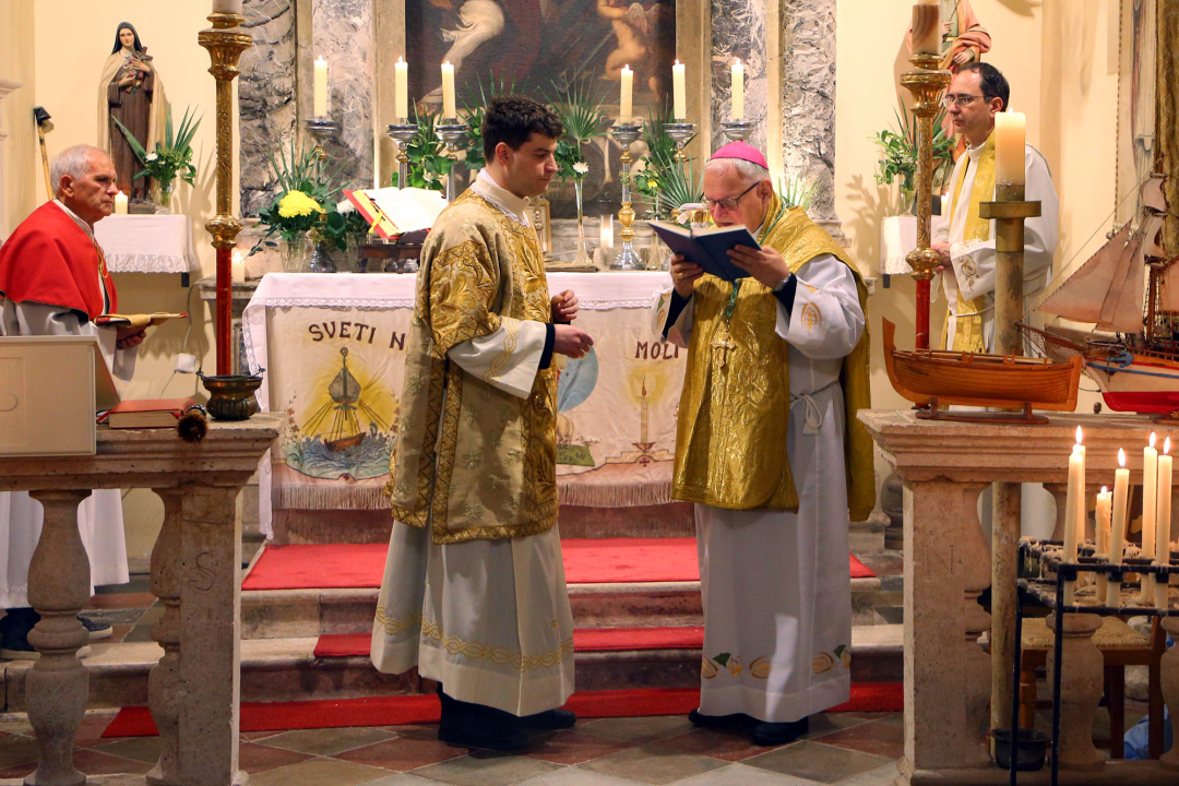 Blagdan sv. Nikole svečano proslavljen u Šibeniku: Večernju euharistiju predvodio biskup Rogić