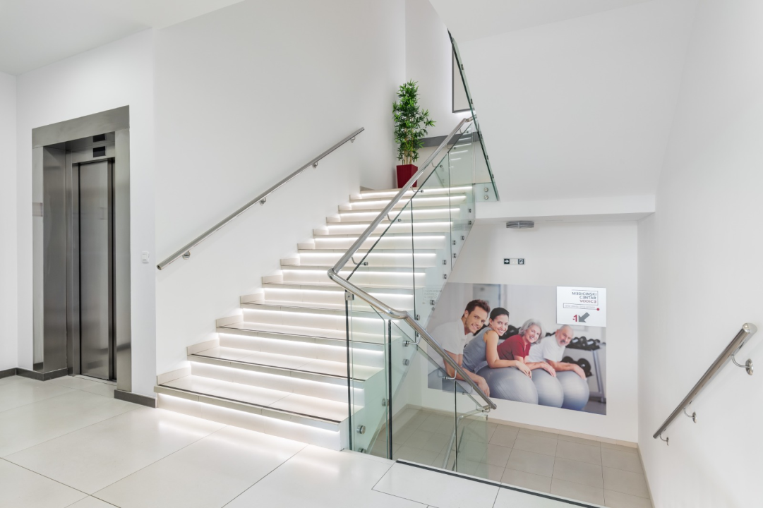 FOTO Do savršenog izgleda i samopouzdanja uz dnevnu kirurgiju i vrhunske plastične kirurge Medicinskog centra Vodice